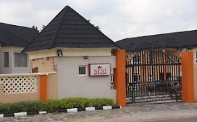 Nest Spa And Suites